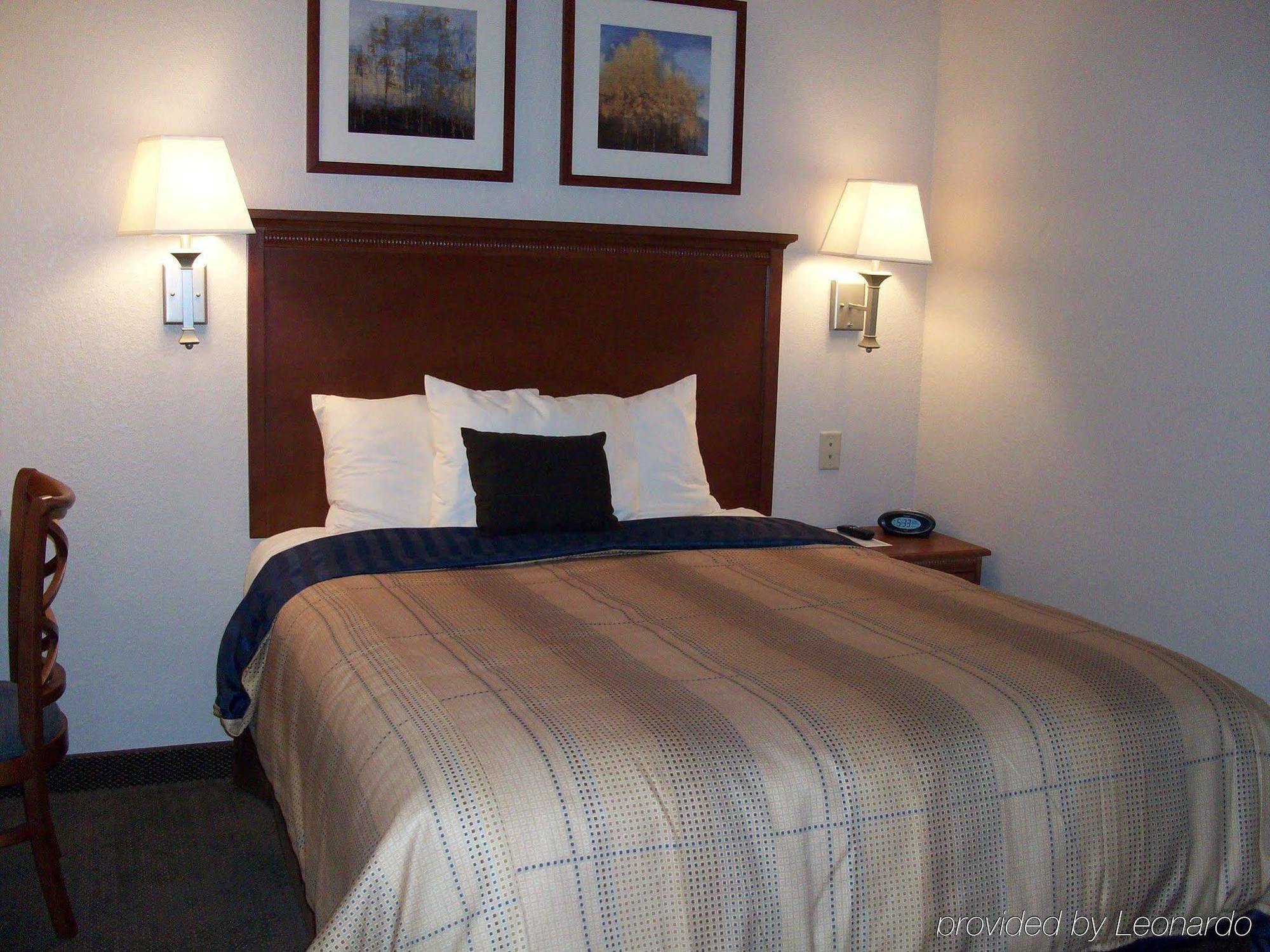 แคนเดิ้ลวูด สวีท ไอดาโฮฟอลส์ Hotel ภายนอก รูปภาพ