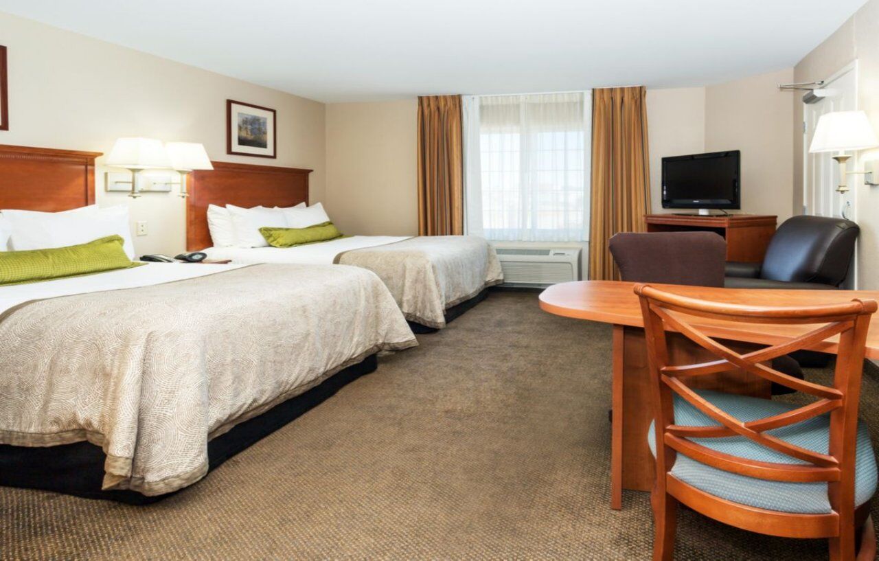 แคนเดิ้ลวูด สวีท ไอดาโฮฟอลส์ Hotel ภายนอก รูปภาพ